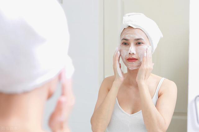 什么时候用洗面奶，洗面奶什么时候用最好？日常使用洗面奶禁忌