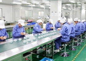 选择化妆品OEM代加工贴牌优势是什么？-江苏靠谱的化妆品加工厂家