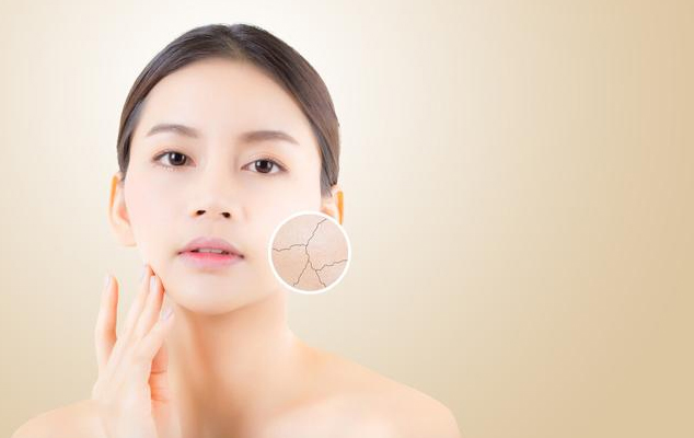 夏天不同肤质的人应该怎么样补水保湿，小仙女们你都知道了吗？